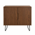 Sideboard aus Walnussholz mit Metallbeinen